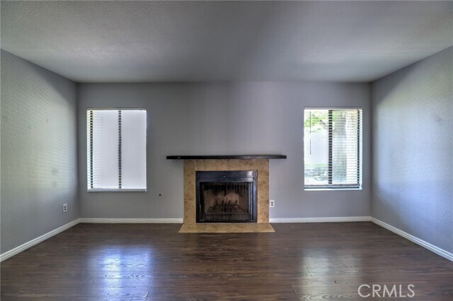 Building Photo - 2155 N Fairview St