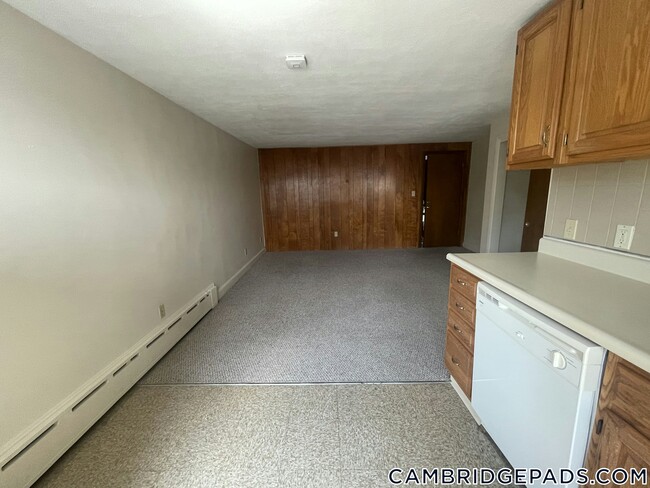 Building Photo - 9 Chester St