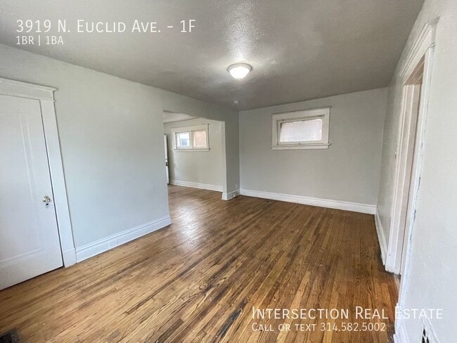 Building Photo - Spacious 1 Bedroom Apt near I-70