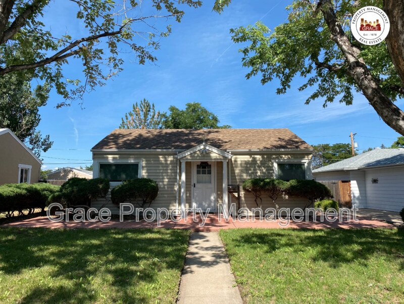 1617 N Moline St, Aurora, CO 80010 House Rental in Aurora, CO