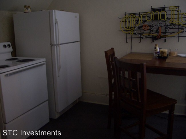 Foto del edificio - 1 br, 1 bath House - 631 1/2 N. Johnson