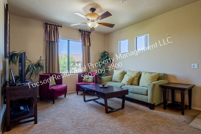 Photo - 2550 E River Rd Townhome