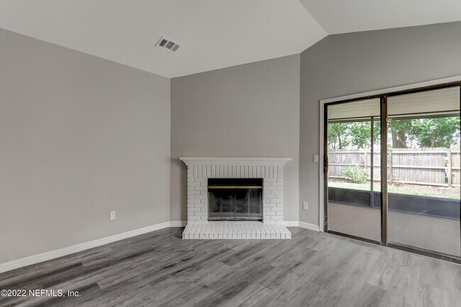 Building Photo - 3807 Millpoint Dr