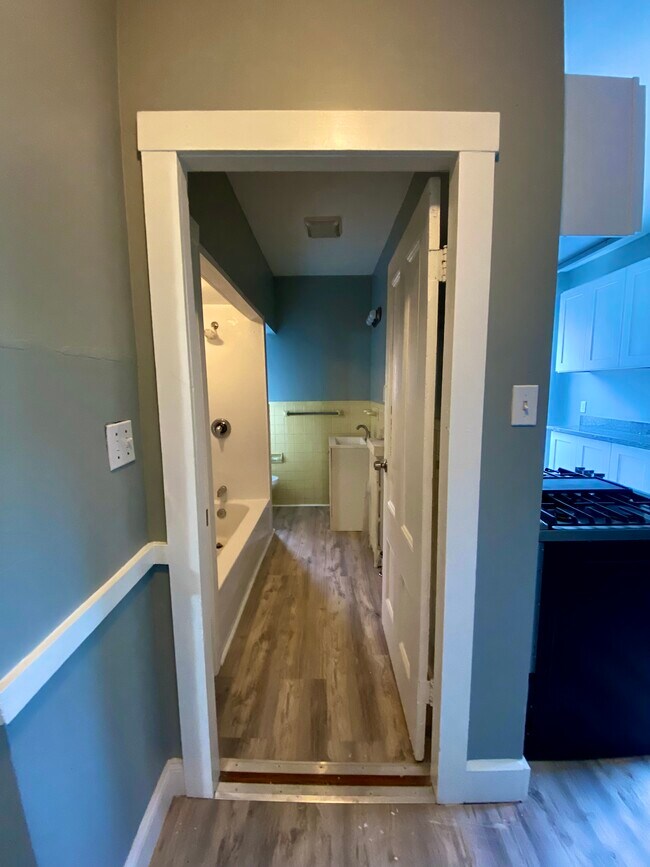 Unit 2 - 4 Baker St