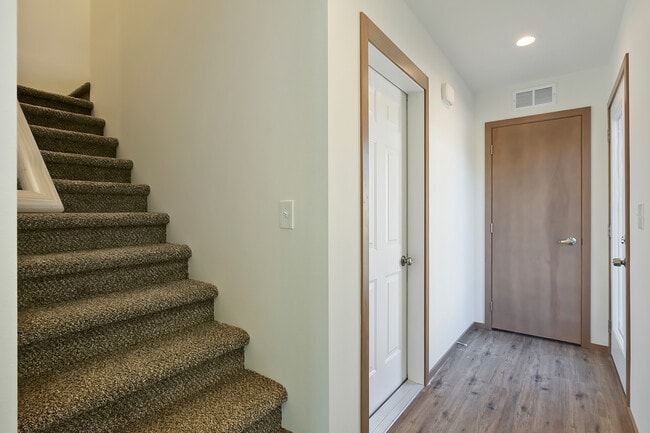 Foto del edificio - 11904 E 2nd Ln