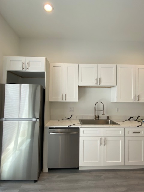 Building Photo - 756 N 38th St
