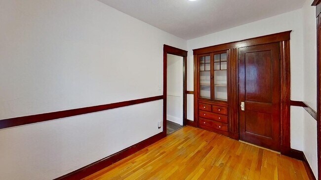 Building Photo - 48 Chubbuck St