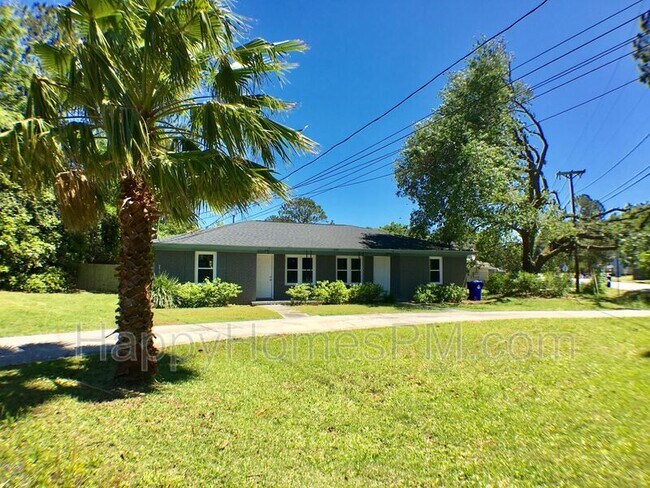 Foto del edificio - 1559 Brookbank Ave