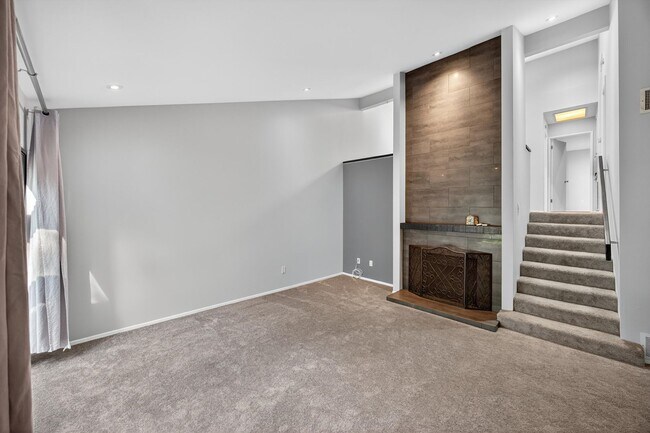 Foto del edificio - Gorgeous 2 bed/bath Condo in Long Beach