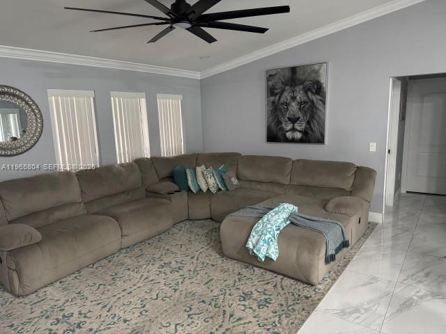 Foto del edificio - 702 NW Orchid St