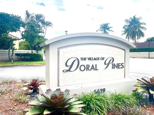 Foto del edificio - 5508 NW 101st Ct