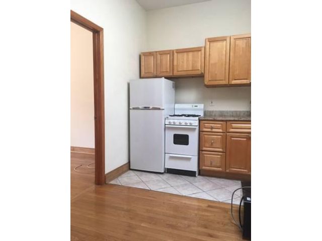 Primary Photo - 3607 Ditmars Blvd