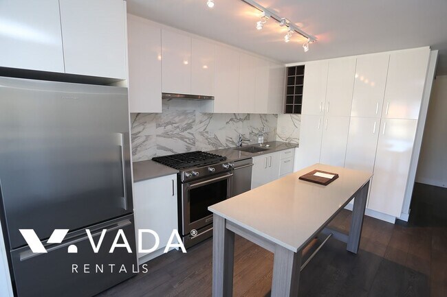 Building Photo - Framework Chinatown 1 Bedroom Apartment For Rent 602-231 East Pender St Vancouver: VADAPM.com