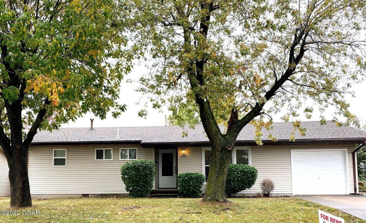 Primary Photo - 2224 Mc Connell Ave