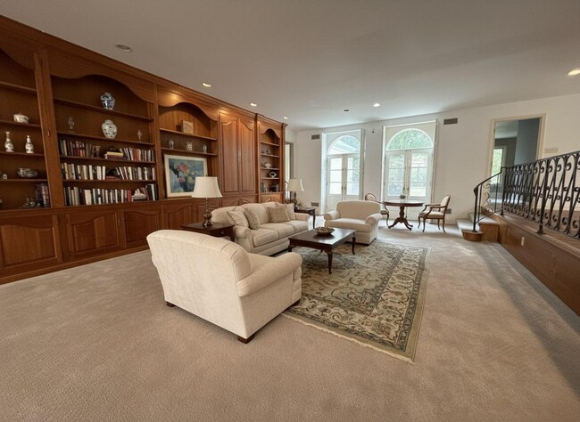 Foto del edificio - 1225 Rock Creek Rd