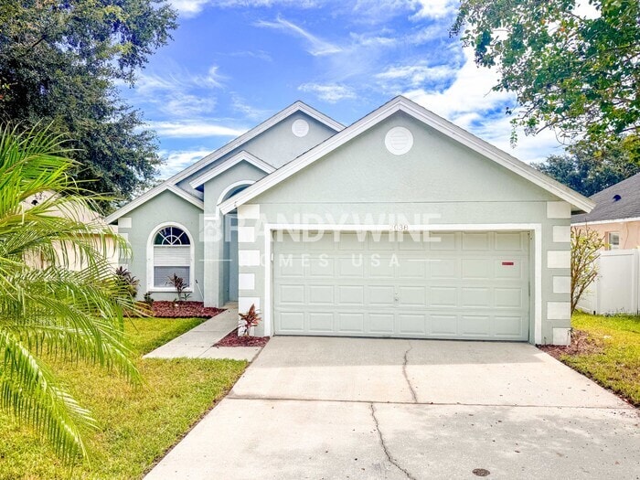Foto principal - 2038 Black Hawk St