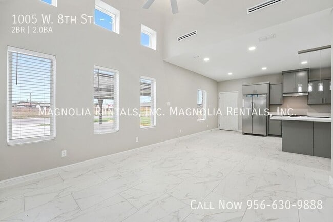 Foto del edificio - 1005 W 8th St