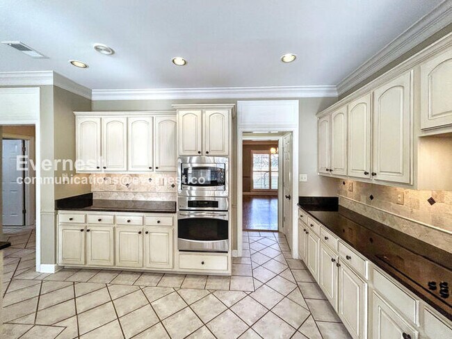 Foto del edificio - 10265 Buckland Bluff Cove