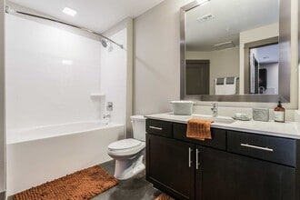 Building Photo - 1111 N Durham Dr