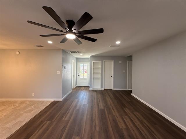 Foto del edificio - 6101 Melody Ln