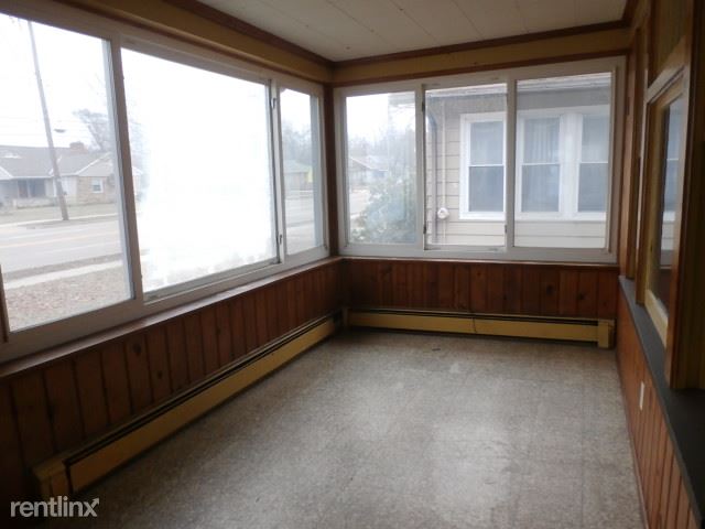 Building Photo - 2 br, 1.5 bath House - 1025 E Apple Ave