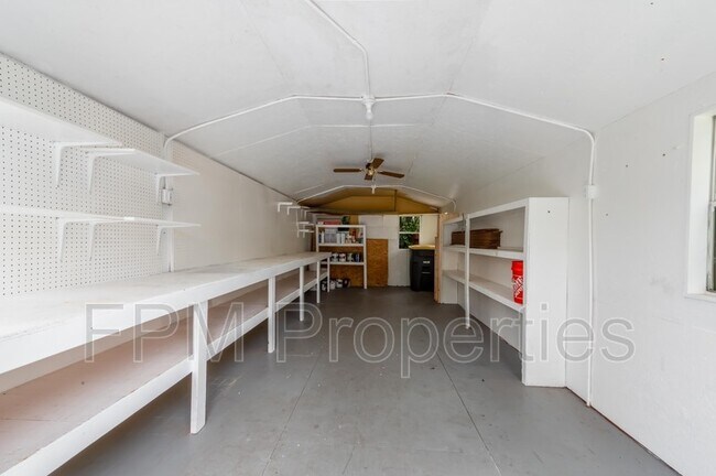 Foto del edificio - 4127 Shirley Ave
