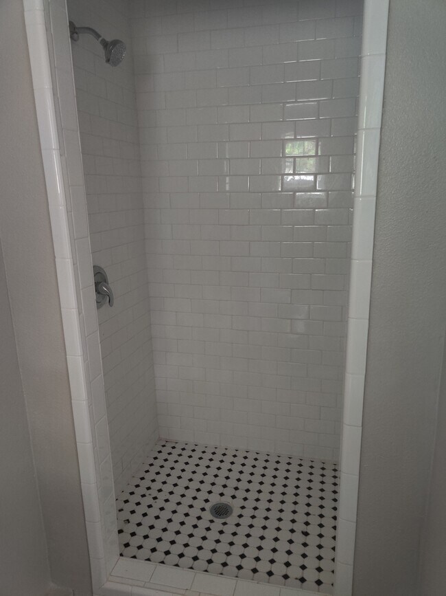 Baño - 1210 Pecan Blvd