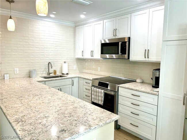 Foto del edificio - 1435 Curlew Ave