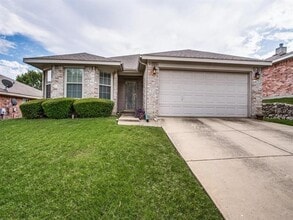 Building Photo - 1618 Duet Dr