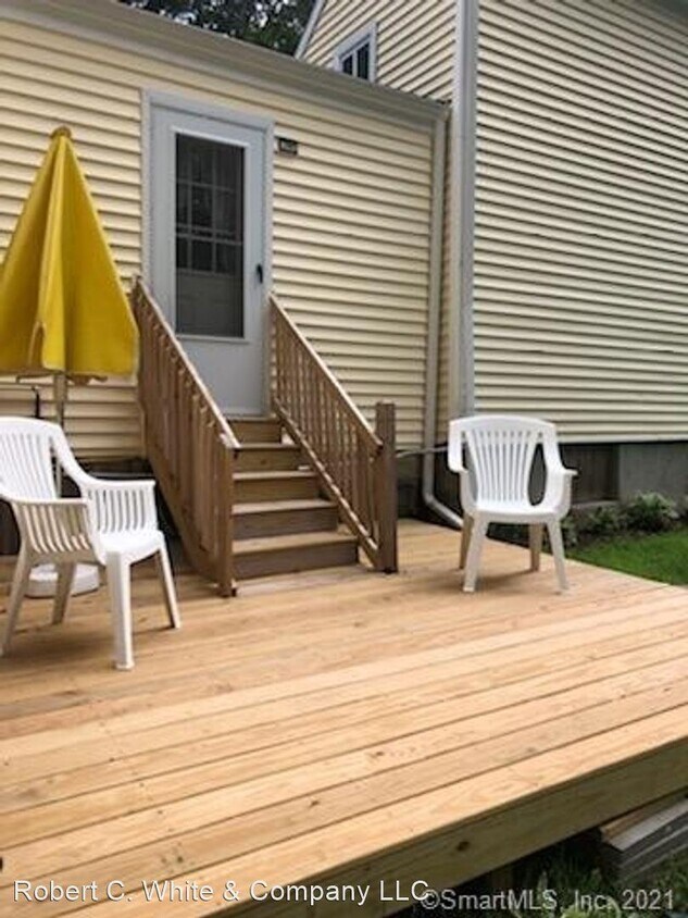 Building Photo - Studio, 1 bath House - 776 Tuttle Ave