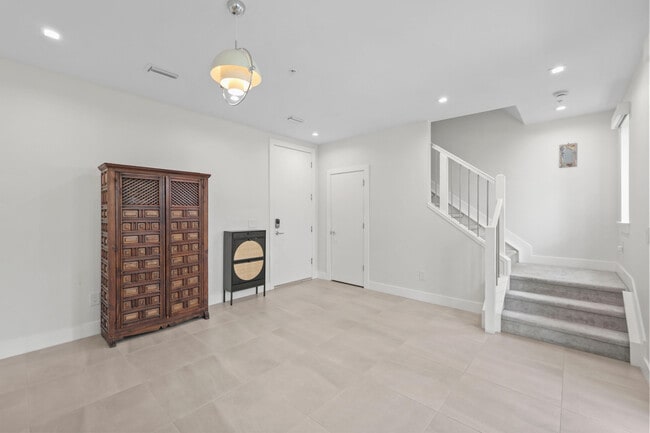 Foto del edificio - 625 NE 22nd Dr