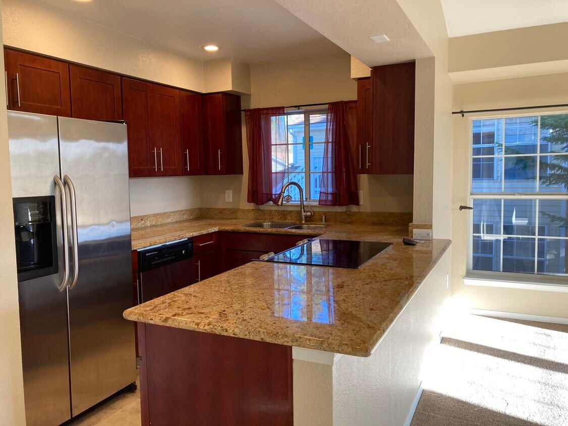 Kitchen - 2610 118th Ave SE