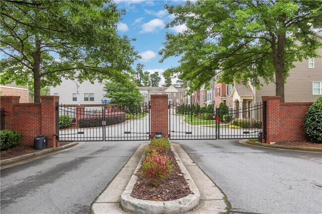 Foto del edificio - 1300 Hopkins Dr