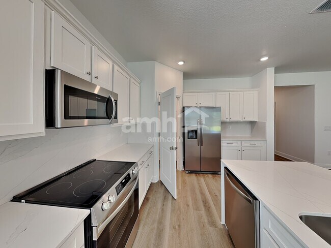 Building Photo - 14621 Cedar Trunk Ter