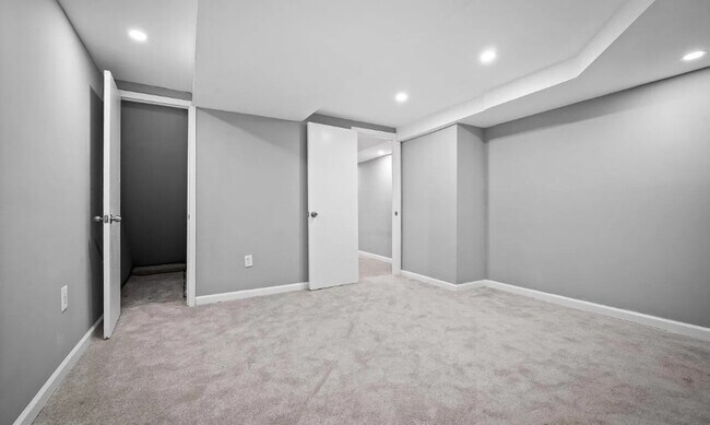 Building Photo - Woodridge Road