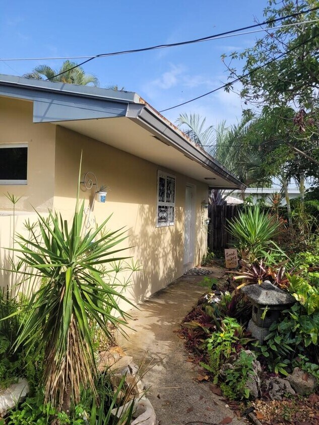 Foto principal - 1724 NE 16th Terrace