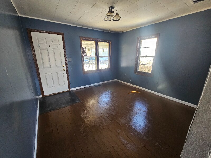 Primary Photo - 3031 W Meidroth St