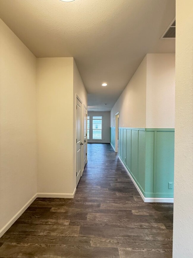 Foto del edificio - South Side...Newer 3 Bedroom 2 Bath House