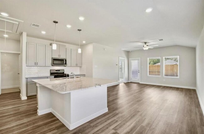 Foto del edificio - 1753 Cayden Oak Ln