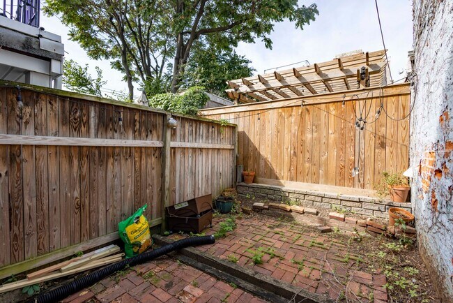 Foto del edificio - Charming 2Bed/2Bath in Fells Point