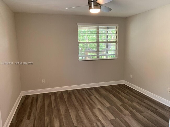 Building Photo - 1261 SW 46th Ave