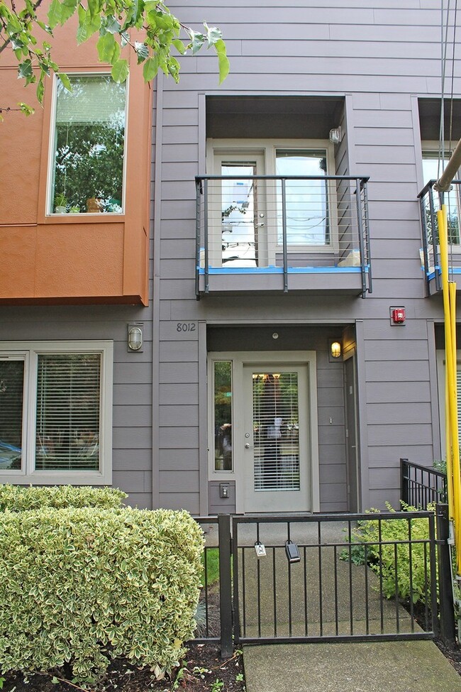 Building Photo - St John's Gem!!! Spacious 1 Bedroom Condo ...