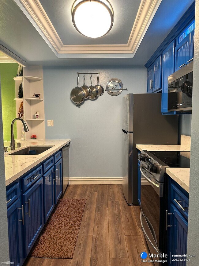 Foto del edificio - 1 br, 1 bath Condo - 10737 San Diego Missi...