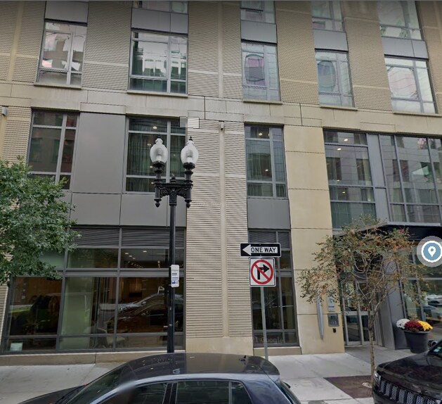 Building Photo - 107 Beverly St