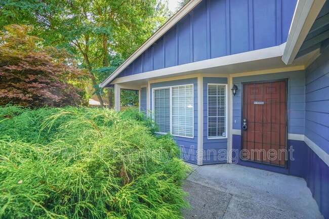 Building Photo - 7602 NE 159th Ave