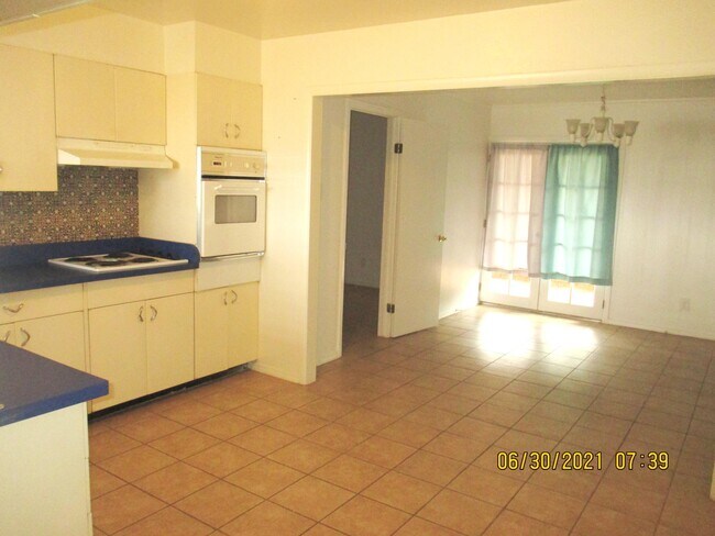 Building Photo - 6312 Fiesta Dr
