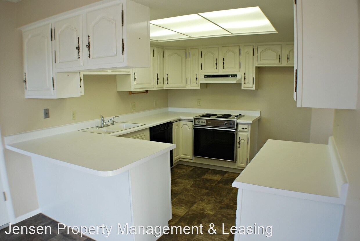 Building Photo - 2 br, 2 bath House - 165 East 600 South