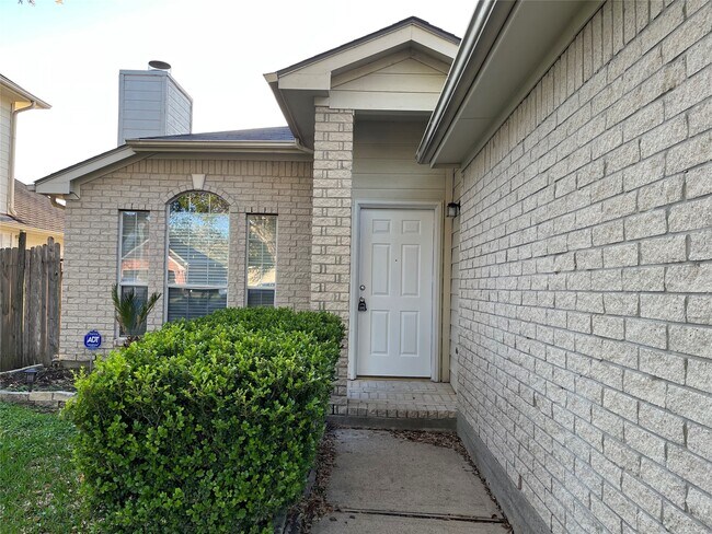 Foto del edificio - 4018 Teal Run Meadows Dr