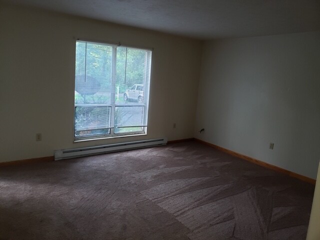 Living Room - 1209 Middletown Rd