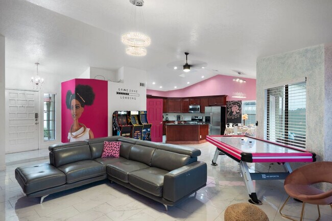 Foto del edificio - 10944 E Becker Ln